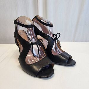 Bettye Mueller Black Leather Pumps Cut Out Ankle Strap Size 9.5